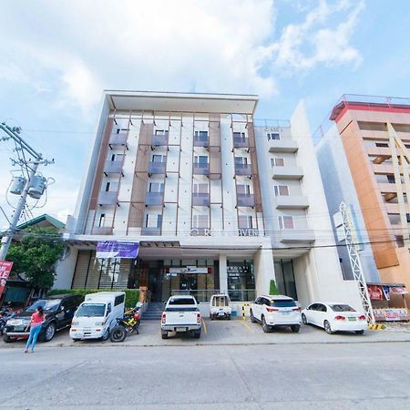 RedDoorz Plus @ Roxas Street Davao Zewnętrze zdjęcie