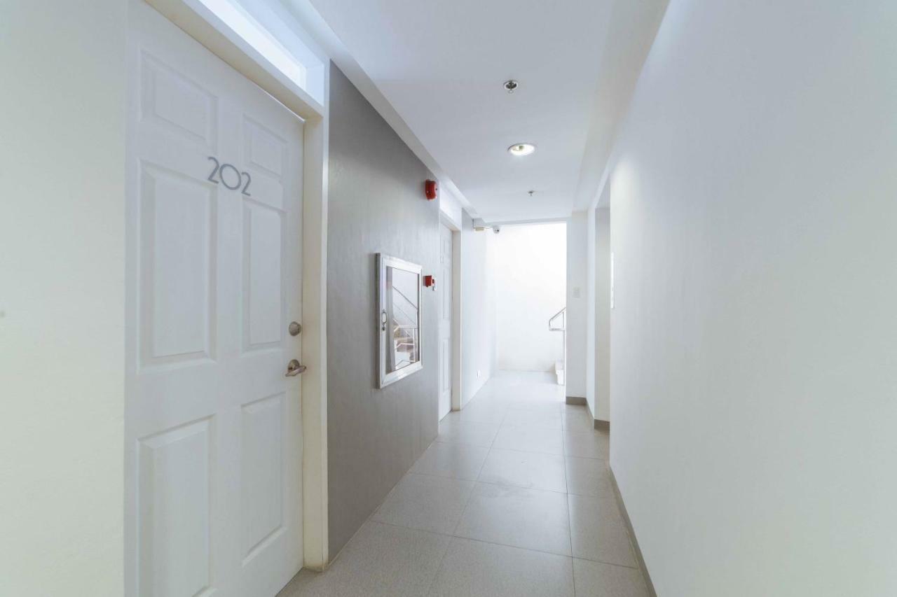 RedDoorz Plus @ Roxas Street Davao Zewnętrze zdjęcie